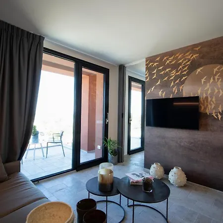 Piccola Maesta' Boutique