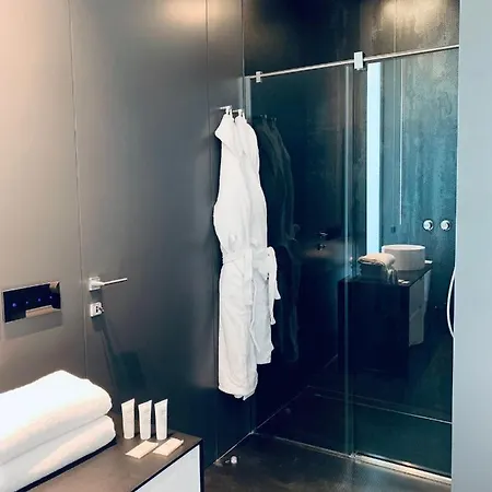 Piccola Maesta' Boutique アパートホテル 4*