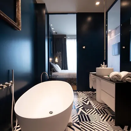 アパートホテル Piccola Maesta' Boutique 4*