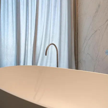 アパートホテル Piccola Maesta' Boutique チヴィタノーヴァ・マルケ