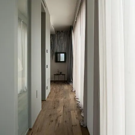 アパートホテル Piccola Maesta' Boutique チヴィタノーヴァ・マルケ