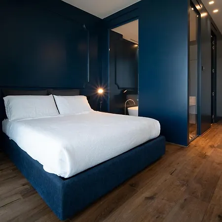 Piccola Maesta' Boutique アパートホテル 4*